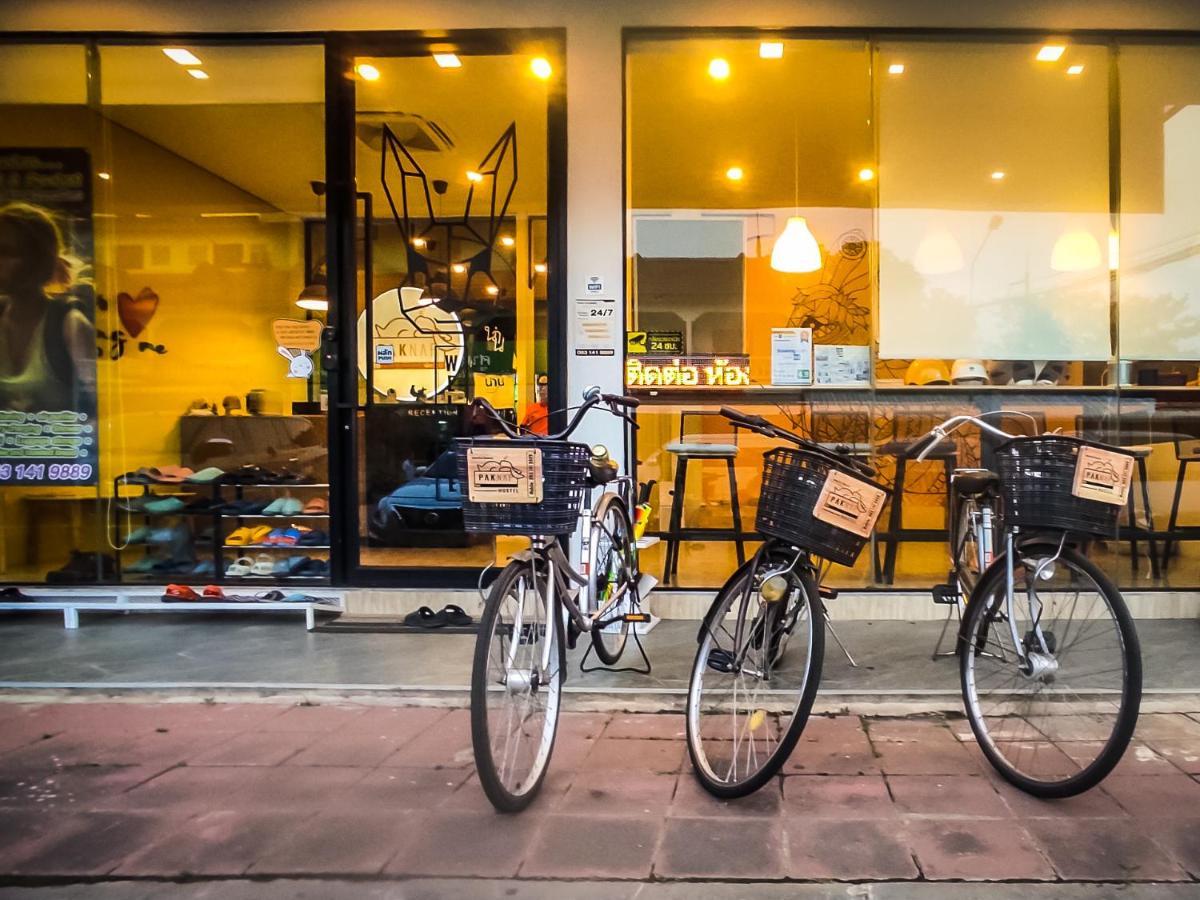 Paknap Hostel ナーン エクステリア 写真