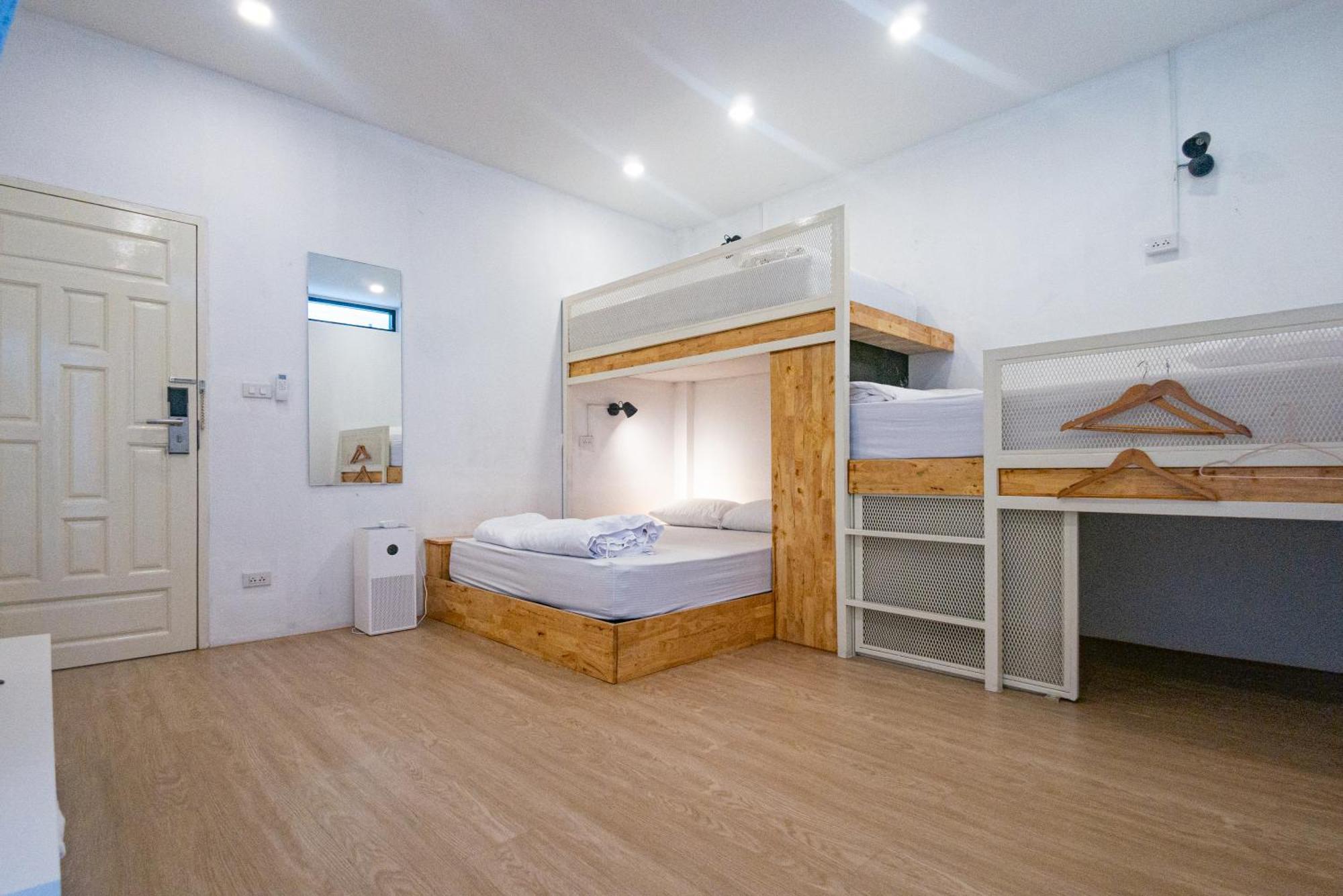 Paknap Hostel ナーン エクステリア 写真